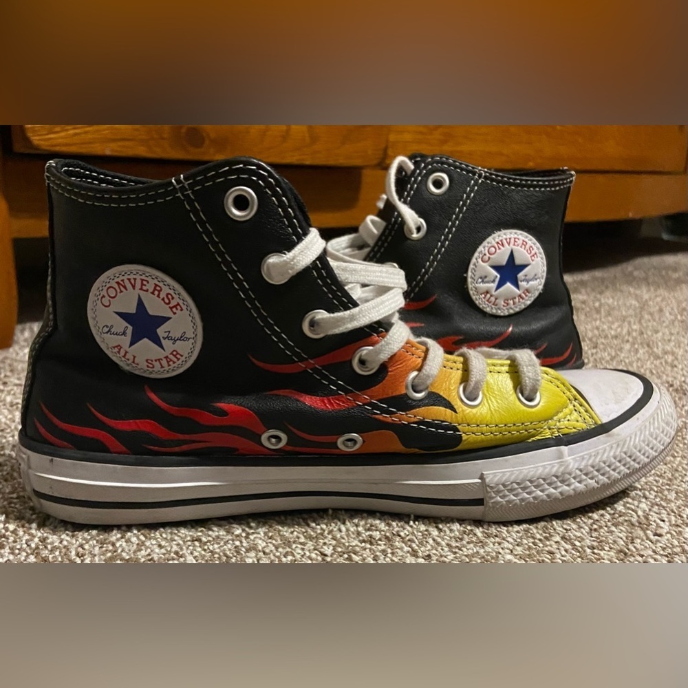 Converse Chuck Taylor All Star Black Leather Flames Sneakers Hi Top M4/W6